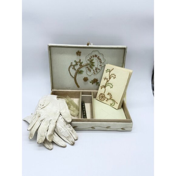 Vtg. Embroidered and Beaded Stationery Box w/Pen, White Leather Driving Gloves - Picture 5 of 10